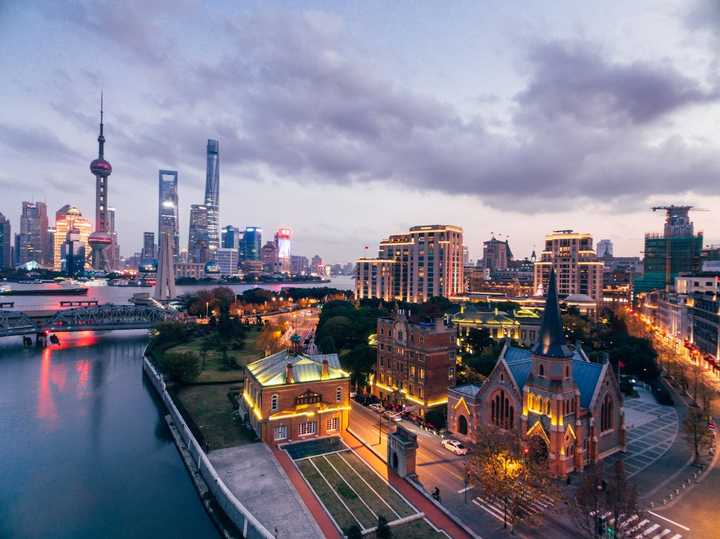 上海,梦想起航之地,学习铸就自信辉煌