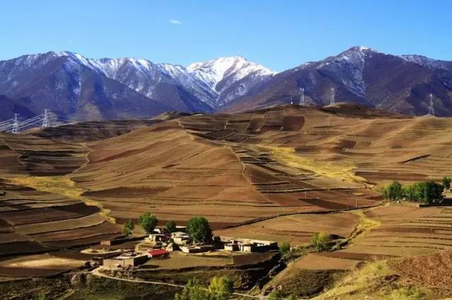 探寻甘肃，领略丝绸之路的自然与文化奇观